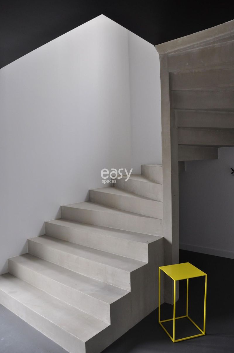 Renting a private location in Paris specifically for film or video shooting purposes